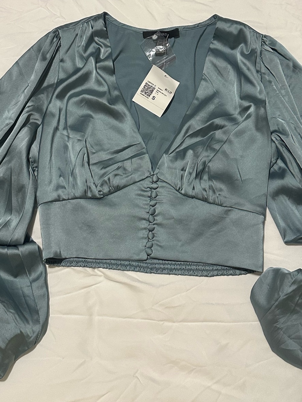 NWT Forever 21 Satin Deep V Button-Front Crop Top - Slate